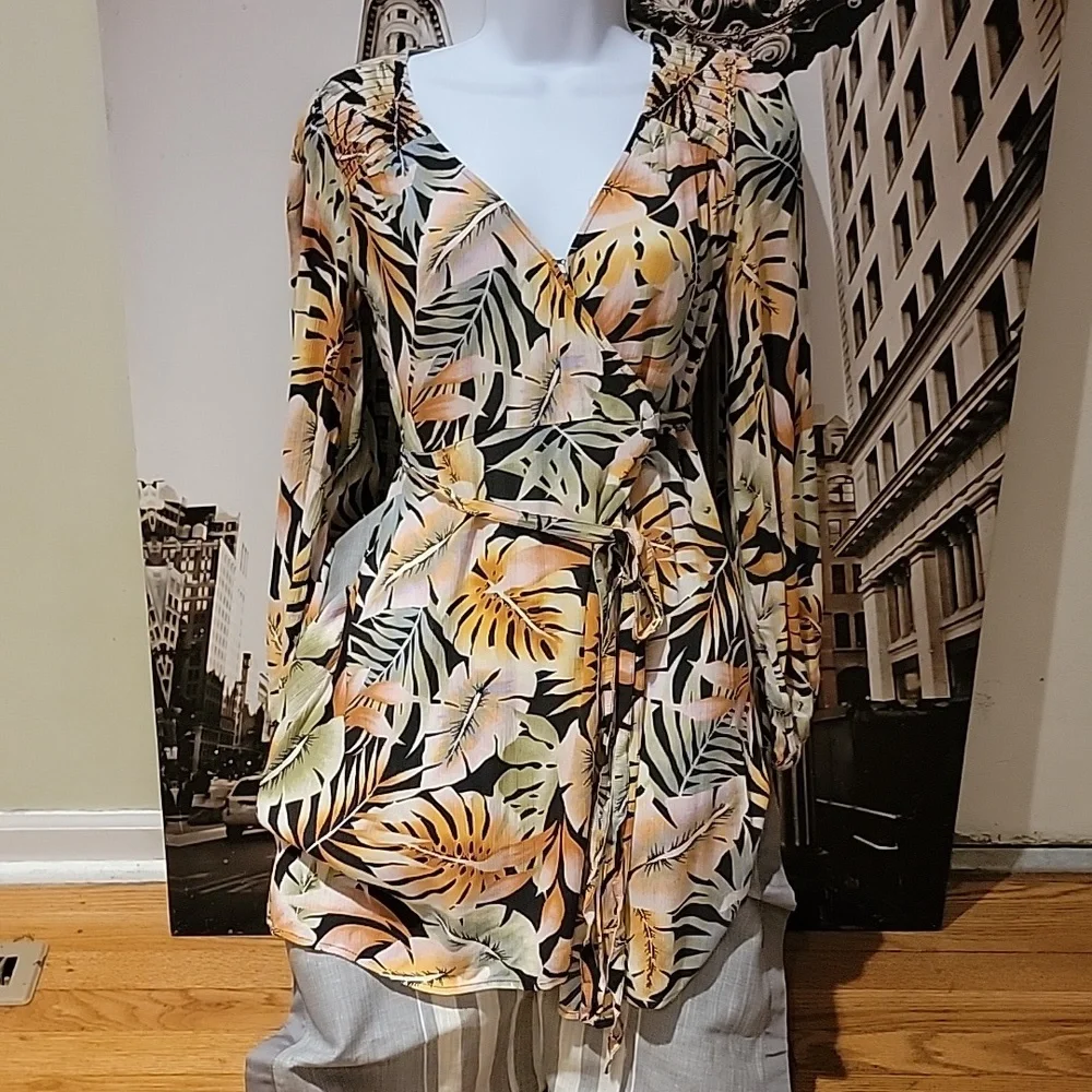 Billabong Size Small Women's Tie Wrap Dress - Picture 2 of 4